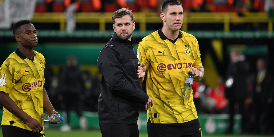 Transfergerüchte: BVB-Star zum VfB? Coman und Beier ins Ausland?